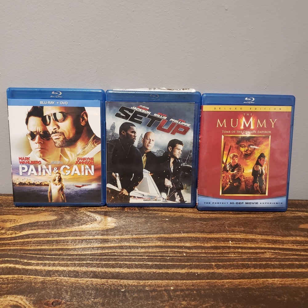 Pain and Gain, Setup, The Mummy Tomb of the Dragon Emperor Blu-ray Movie Lot